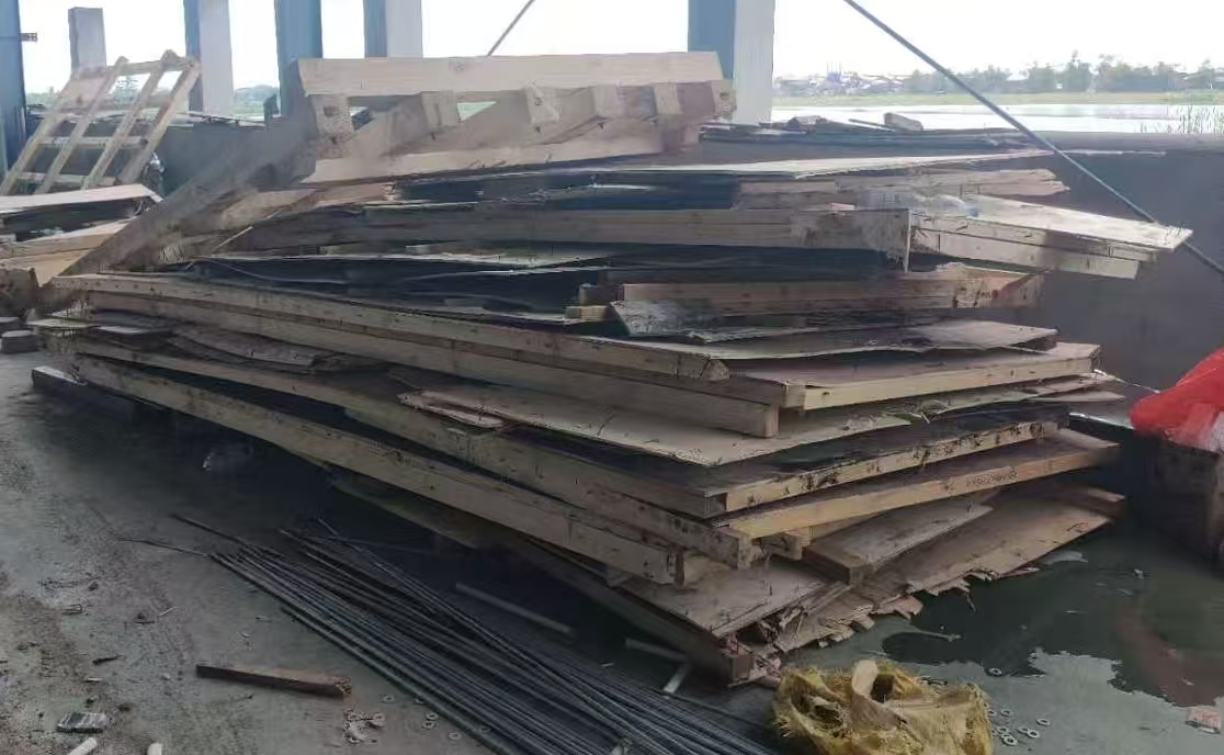 Kayu Pinus