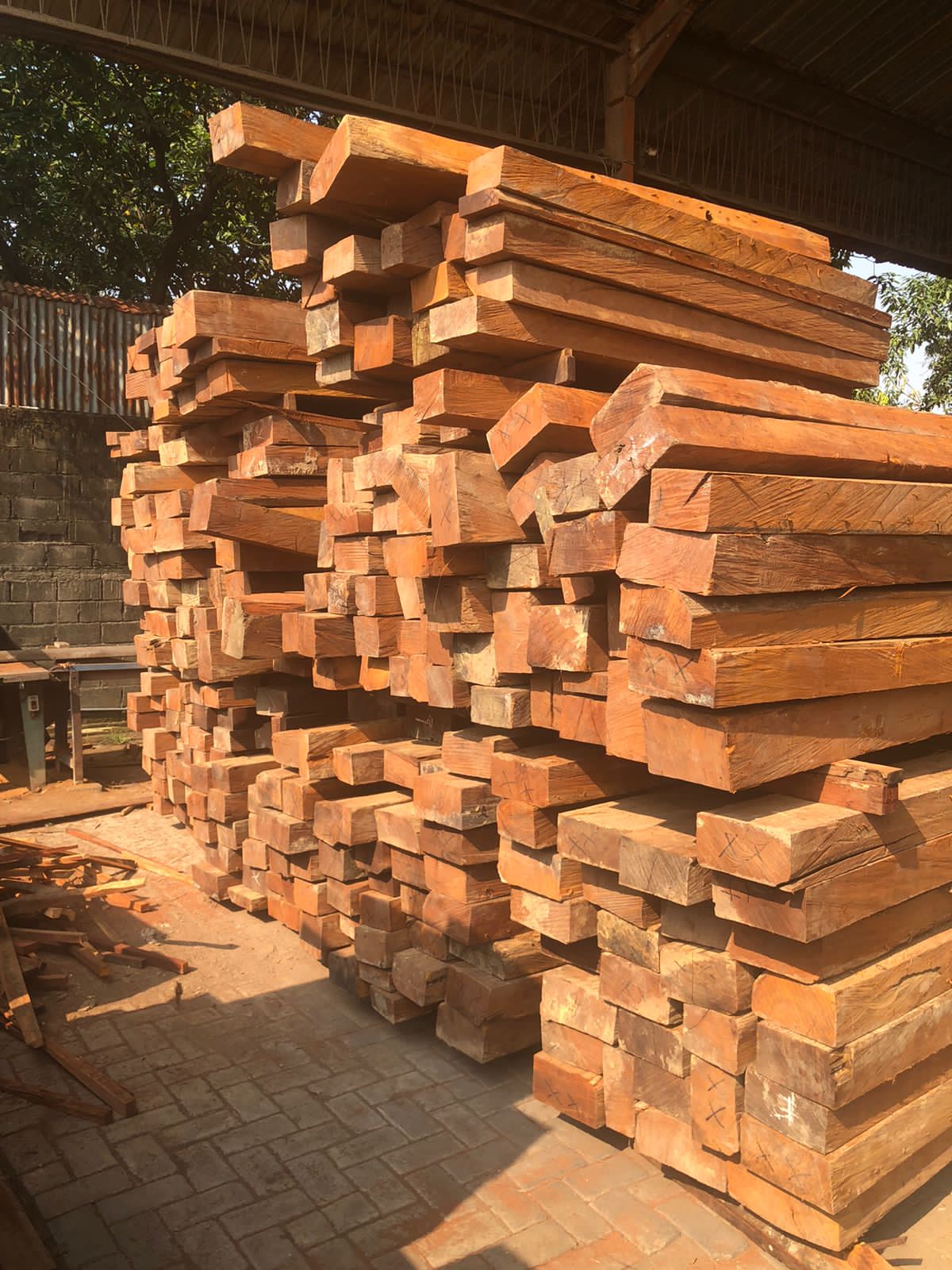 Jual kayu Ulin